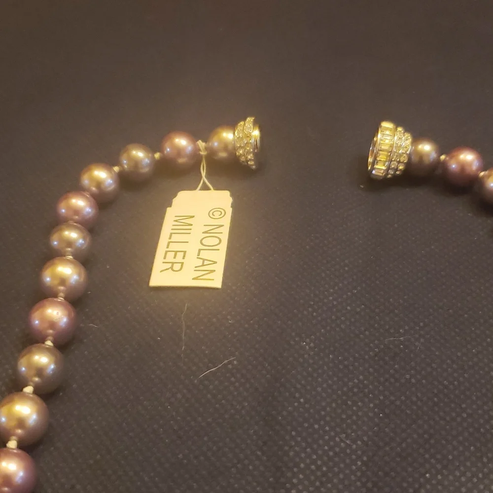 Nolan Miller multicolor fashion pearl necklace - Picture 2 of 7